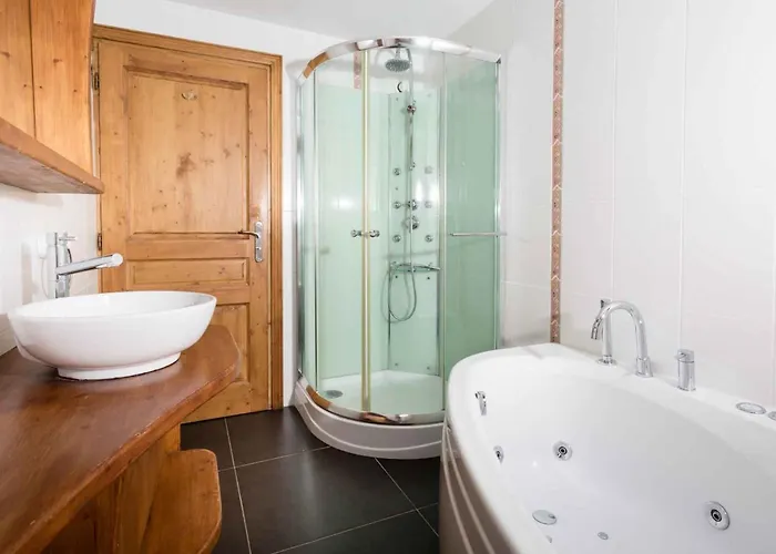 Apartamento Komfortable In Mit Suedterrasse By Interhome *